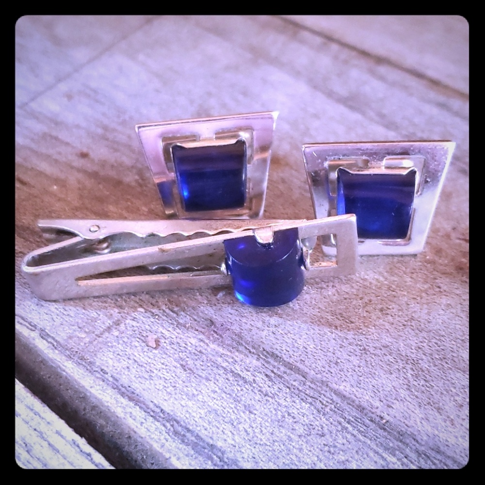 Mid Century Modern Cufflinks and Tie Clip